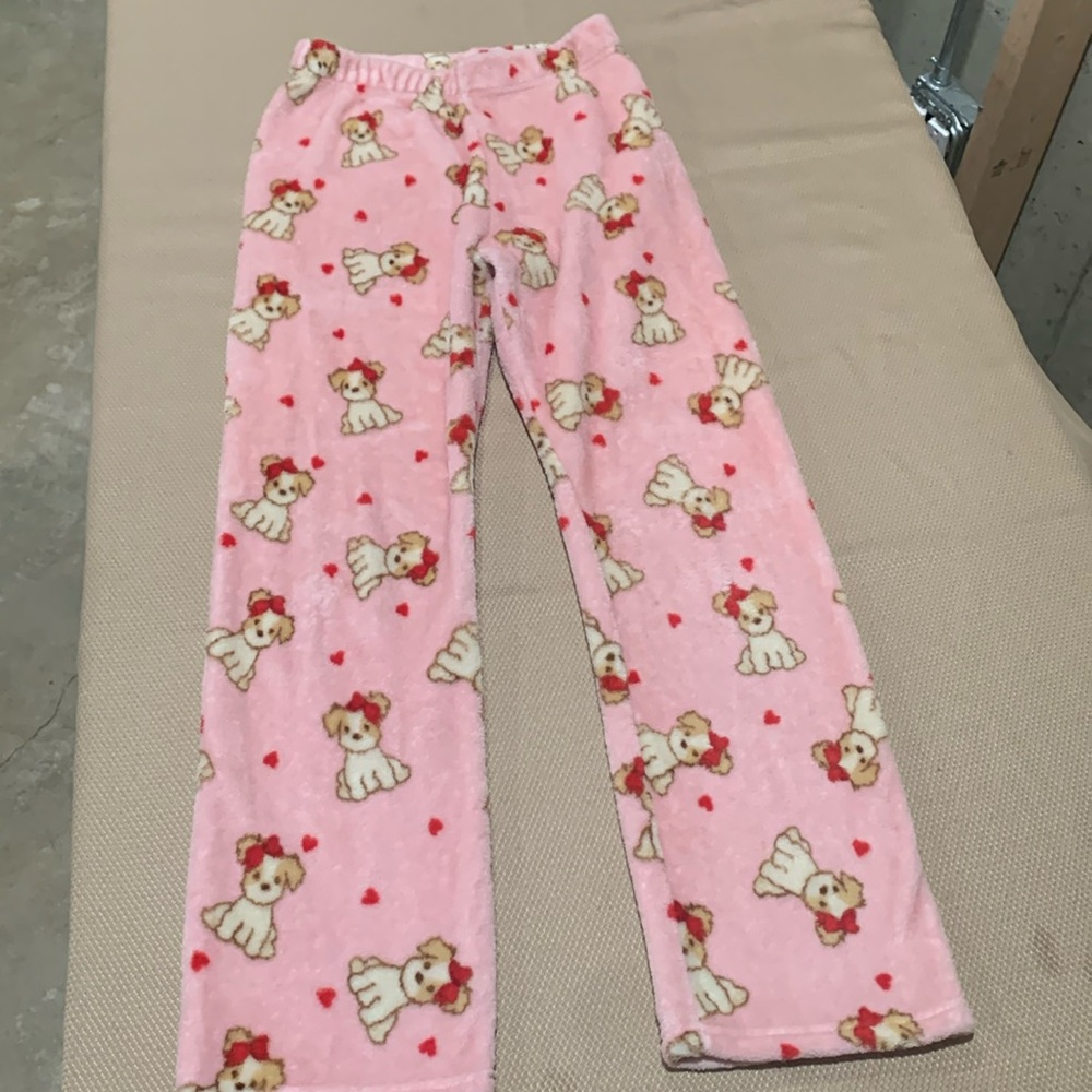 Comfy puppy print plush pj bottoms.